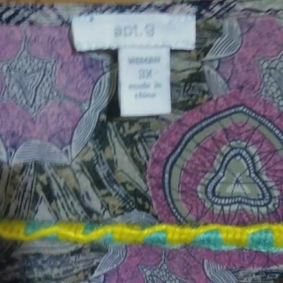 apt 9 tunic - Picture 2 of 4